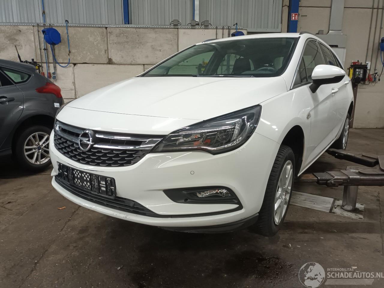 Opel Astra Astra K Sports Tourer Combi 1.6 CDTI 110 16V (B16DTE) [81kW]  (04-2016=
/08-2019)