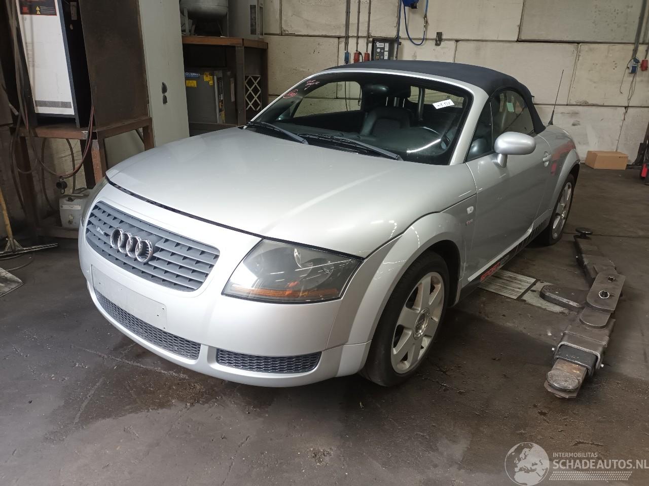 Audi TT TT (8N3) Coupé 1.8 20V Turbo (APP) [132kW]  (05-1999/07-2000)