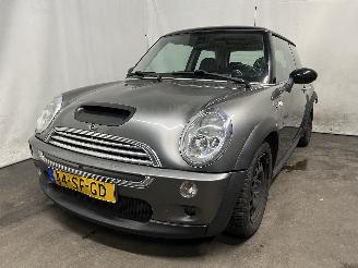 Coche accidentado Mini Mini Mini (R50/53) Hatchback 1.6 16V Cooper S (W11-B16A) [120kW]  (03-2002/=
09-2006) 2004/2