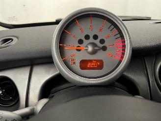 Mini Mini Mini (R50/53) Hatchback 1.6 16V Cooper S (W11-B16A) [120kW]  (03-2002/=
09-2006) picture 20