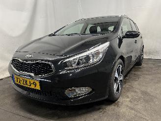 krockskadad bil auto Kia Cee d Cee'd Sportswagon (JDC5) Combi 1.6 GDI 16V (G4FD) [99kW]  (09-2012/12-=
2018) 2013/1
