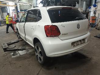 Volkswagen Polo Polo V (6R) Hatchback 1.2 12V BlueMotion Technology (CGPA(Euro 5)) [51=
kW]  (06-2009/05-2014) picture 4