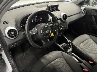 Audi A1 A1 Sportback (8XA/8XF) Hatchback 5-drs 1.2 TFSI (CBZA) [63kW]  (01-201=
2/04-2015) picture 16