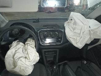 Volkswagen Up! Up! (121) Hatchback 1.0 12V 60 (CHYA) [44kW]  (08-2011/08-2020) picture 5