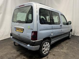 Peugeot Partner Partner Combispace MPV 1.6 16V (TU5JP4(NFU)) [80kW]  (07-2001/03-2008)= picture 6
