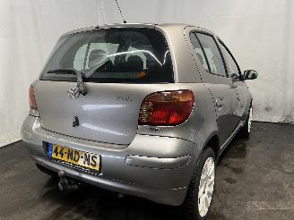 Toyota Yaris Yaris (P1) Hatchback 1.0 16V VVT-i (1SZFE) [48kW]  (03-2003/09-2005) picture 5