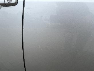 Toyota Corolla Corolla Verso (R10/11) MPV 1.6 16V VVT-i (3ZZFE) [81kW]  (04-2004/03-2=
009) picture 10