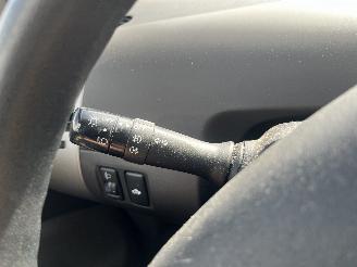 Toyota Prius Prius (NHW20) Liftback 1.5 16V (1NZ-FXE) [82kW]  (09-2003/12-2009) picture 25