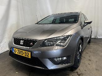 Unfallwagen Seat Leon Leon ST (5FF) Combi 5-drs 1.4 TSI ACT 16V (CZEA) [110kW]  (05-2014/08-=
2020) 2015/3