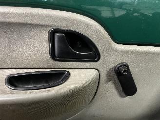 Renault Kangoo Kangoo Express (FC) Van 1.2 16V (D4F-714) [55kW]  (10-2001/02-2008) picture 21