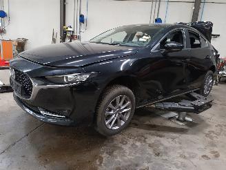 Autoverwertung Mazda Huracan 3 (BP) Sedan 2.0 SkyActiv-X 180 M Hybrid 16V (HFY1) [132kW]  (06-2019/=
=2E..) 2019/11
