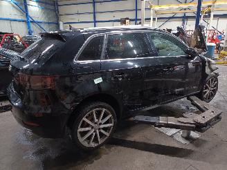 Audi A3 A3 Sportback (8VA/8VF) Hatchback 5-drs 2.0 TDI 16V (CRLB) [110kW]  (09=
-2012/10-2020) picture 3