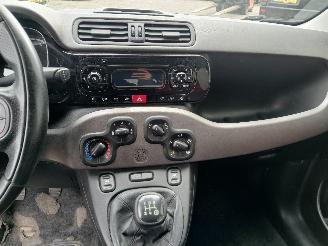Fiat Panda Panda (312) Hatchback 0.9 TwinAir Turbo 85 (312.A.2000) [63kW]  (02-20=
12/...) picture 16