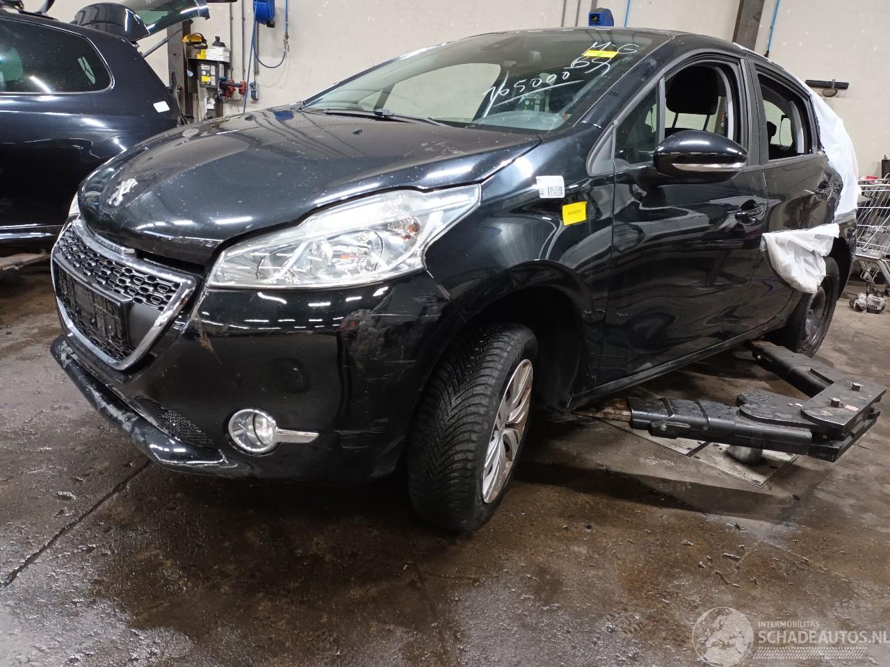Peugeot 208 208 I (CA/CC/CK/CL) Hatchback 1.2 Vti 12V PureTech 82 (EB2F(HMZ)) [60k=
W]  (03-2012/12-2019)