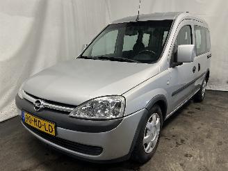 Unfallwagen Opel Combo Combo Tour (Corsa C) MPV 1.6 (Z16SE) [64kW]  (10-2001/09-2006) 2003/7