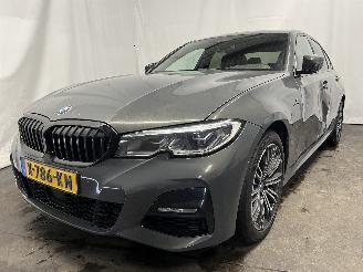 uszkodzony samochody osobowe BMW 3-serie 3 serie (G20) Sedan 330e 2.0 TwinPower Turbo 16V (B48-B20A) [215kW]  (=
07-2019/...) 2019/12