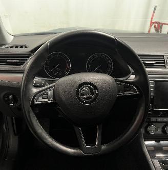 Skoda Superb Superb (3V3) Liftback 1.8 TSI 16V (CJSA) [132kW]  (03-2015/06-2024) picture 34