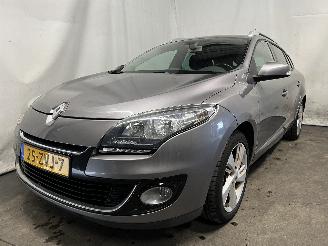 Vaurioauto  passenger cars Renault Mégane Megane III Grandtour (KZ) Combi 5-drs 1.2 16V TCE 115 (H5F-400(H5F-A4)=
) [85kW]  (03-2012/02-2016) 2013/2