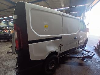 Opel Vivaro Vivaro Van 1.6 CDTI 90 (R9M-408(R9M-A4)) [66kW]  (06-2014/12-2019) picture 3