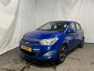 Auto incidentate Hyundai I-20 i20 Hatchback 1.2i 16V (G4LA) [63kW]  (03-2012/12-2015) 2012/9