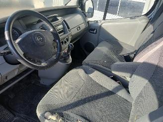 Opel Vivaro Vivaro Van 2.0 CDTI (M9R-692(M9R-F6)) [66kW]  (08-2006/07-2014) picture 11