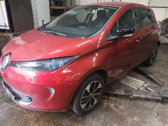 Vrakbiler auto Renault Zoé Zoé (AG) Hatchback 5-drs 46kW (5AM-450(5AM-B4)) [46kW]  (06-2012/...=
) 2017/7
