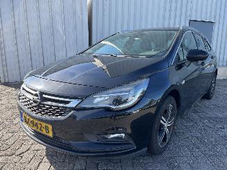 Auto incidentate Opel Astra Astra K Sports Tourer Combi 1.6 BiTurbo CDTI 16V (B16DTR) [118kW]  (11=
-2015/12-2022) 2016/12