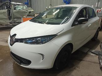 Autoverwertung Renault Zoé Zoé (AG) Hatchback 5-drs R90 (5AQ-601) [68kW]  (09-2016/03-2024) 2017/4