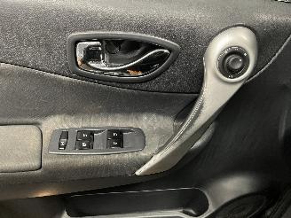 Renault Koleos Koleos I SUV 2.5 16V (2TR-700) [126kW]  (09-2008/06-2017) picture 25