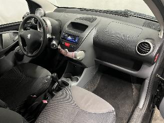 Peugeot 107 107 Hatchback 1.0 12V (384F(1KR)) [50kW]  (06-2005/05-2014) picture 13