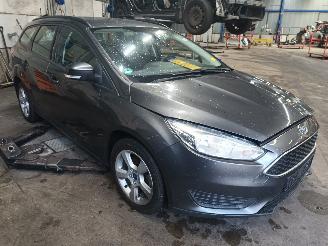 Ford Focus Focus 3 Wagon Combi 1.0 Ti-VCT EcoBoost 12V 100 (M2DC) [74kW]  (02-201=
2/05-2018) picture 2
