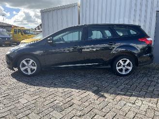 Ford Focus Focus 3 Wagon Combi 1.6 TDCi ECOnetic (NGDB) [77kW]  (05-2012/05-2018)= picture 3