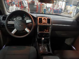Chrysler 300 C 300 C Sedan 2.7 V6 24V (EER) [142kW]  (09-2004/12-2012) picture 5