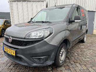 uszkodzony samochody osobowe Fiat Doblo Doblo Cargo (263) Van 1.6 D Multijet (55280444) [77kW]  (02-2010/07-20=
22) 2020/6