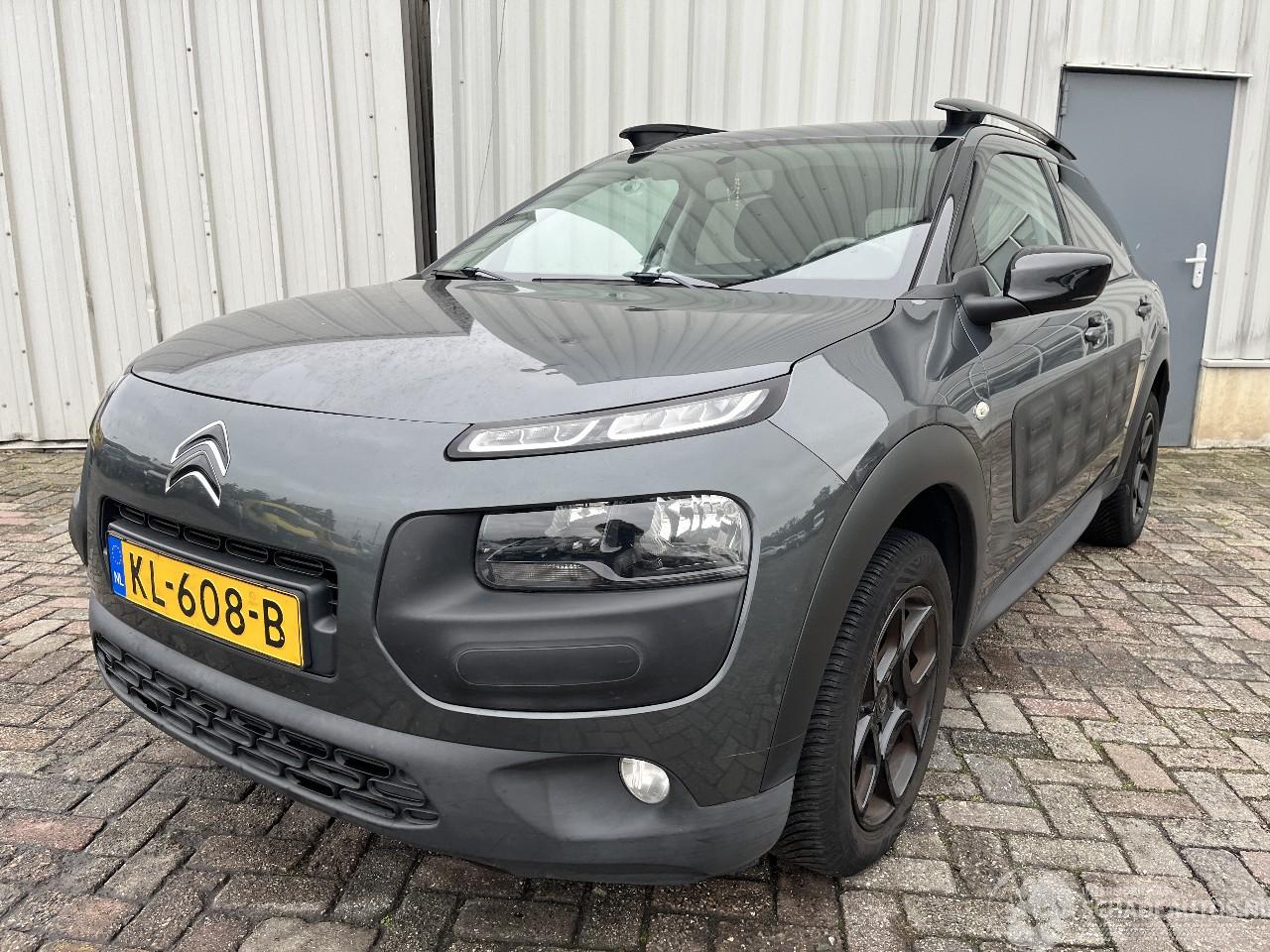 Citroën C4 C4 Cactus (0B/0P) Hatchback 5-drs 1.2 PureTech 82 12V (EB2F(HMZ)) [60k=
W]  (09-2014/...)