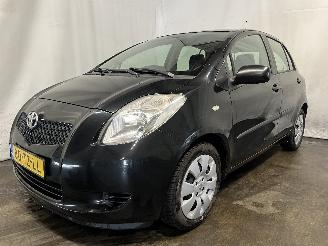 Toyota Yaris Yaris II (P9) Hatchback 1.3 16V VVT-i (2SZFE) [64kW]  (08-2005/11-2010=
) picture 3