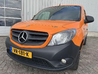 Damaged car Mercedes Citan Citan (415.6) Van 1.5 108 CDI (OM607.951(K9K)) [55kW]  (11-2012/08-202=
1) 2015/9