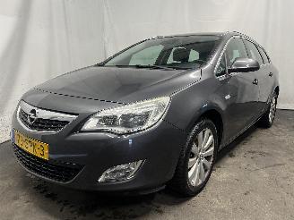 Unfallwagen Opel Astra Astra J Sports Tourer (PD8/PE8/PF8) Combi 1.4 16V ecoFLEX (A14XER(Euro=
 5)) [74kW]  (10-2010/10-2015) 2011/11