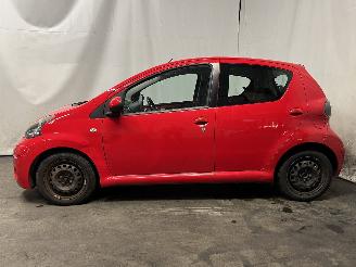 Toyota Aygo Aygo (B10) Hatchback 1.0 12V VVT-i (1KR-FE) [50kW]  (07-2005/05-2014) picture 3
