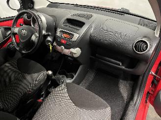 Toyota Aygo Aygo (B10) Hatchback 1.0 12V VVT-i (1KR-FE) [50kW]  (07-2005/05-2014) picture 14