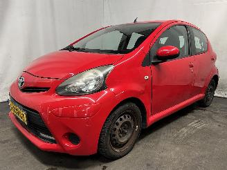 Toyota Aygo Aygo (B10) Hatchback 1.0 12V VVT-i (1KR-FE) [50kW]  (07-2005/05-2014) picture 2