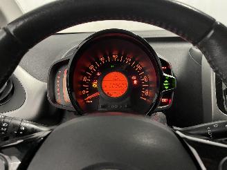 Toyota Aygo Aygo (B40) Hatchback 1.0 12V VVT-i (1KR-FE) [51kW]  (05-2014/06-2018) picture 25