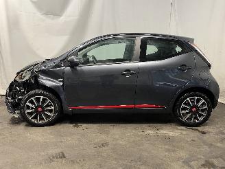 Toyota Aygo Aygo (B40) Hatchback 1.0 12V VVT-i (1KR-FE) [51kW]  (05-2014/06-2018) picture 4