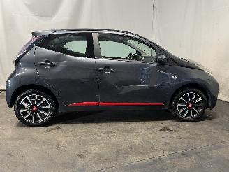 Toyota Aygo Aygo (B40) Hatchback 1.0 12V VVT-i (1KR-FE) [51kW]  (05-2014/06-2018) picture 7