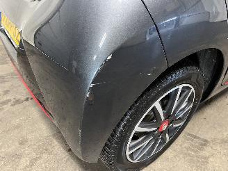 Toyota Aygo Aygo (B40) Hatchback 1.0 12V VVT-i (1KR-FE) [51kW]  (05-2014/06-2018) picture 12