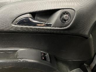 Opel Meriva Meriva (B) MPV 1.4 Turbo 16V Ecotec (B14NET(Euro 6)) [88kW]  (06-2012/=
01-2017) picture 20
