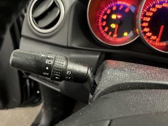 Mazda 3 3 (BK12) Sedan 2.0i 16V (LFN7) [110kW]  (10-2003/12-2009) picture 26