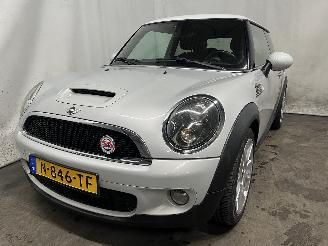 skadebil auto Mini Mini Mini (R56) Hatchback 1.6 16V Cooper S (N14-B16A) [128kW]  (10-2006/02-=
2010) 2009/11