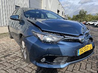 Toyota Auris Auris (E18) Hatchback 5-drs 1.8 16V Hybrid (2ZRFXE) [100kW]  (10-2012/=
03-2019) picture 5
