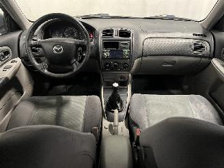 Mazda 323 323 Fastbreak (BJ14) Hatchback 1.6 16V (ZM) [72kW]  (01-2001/09-2003) picture 17